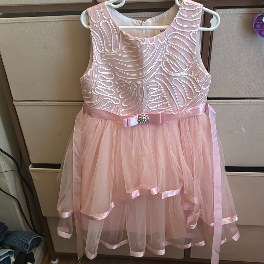 Pink Sleeveless Dress with Bow Detail